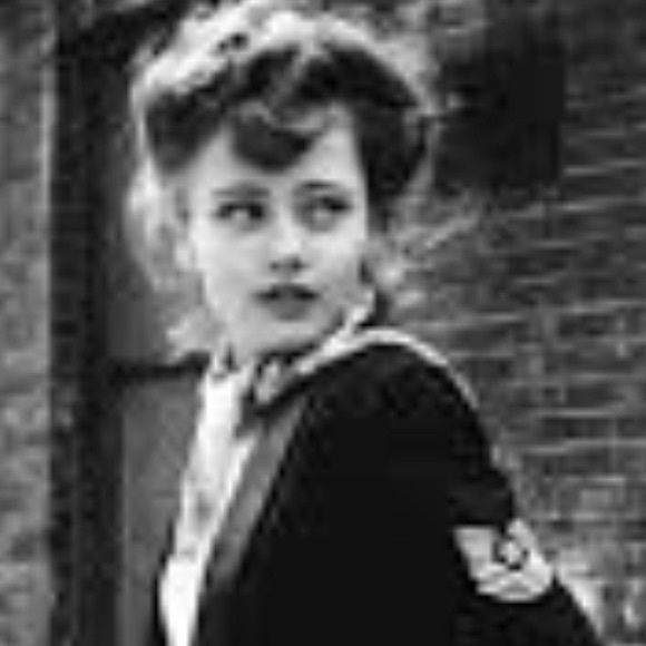 NEW Butter London Teddy Girl 9-Piece Eye Shadow Palette - Picture 16 of 16